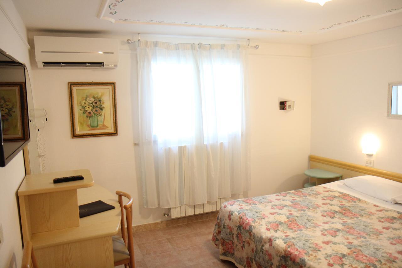 Hotel Rosa Maria Elite Bellaria-Igea Marina Zewnętrze zdjęcie